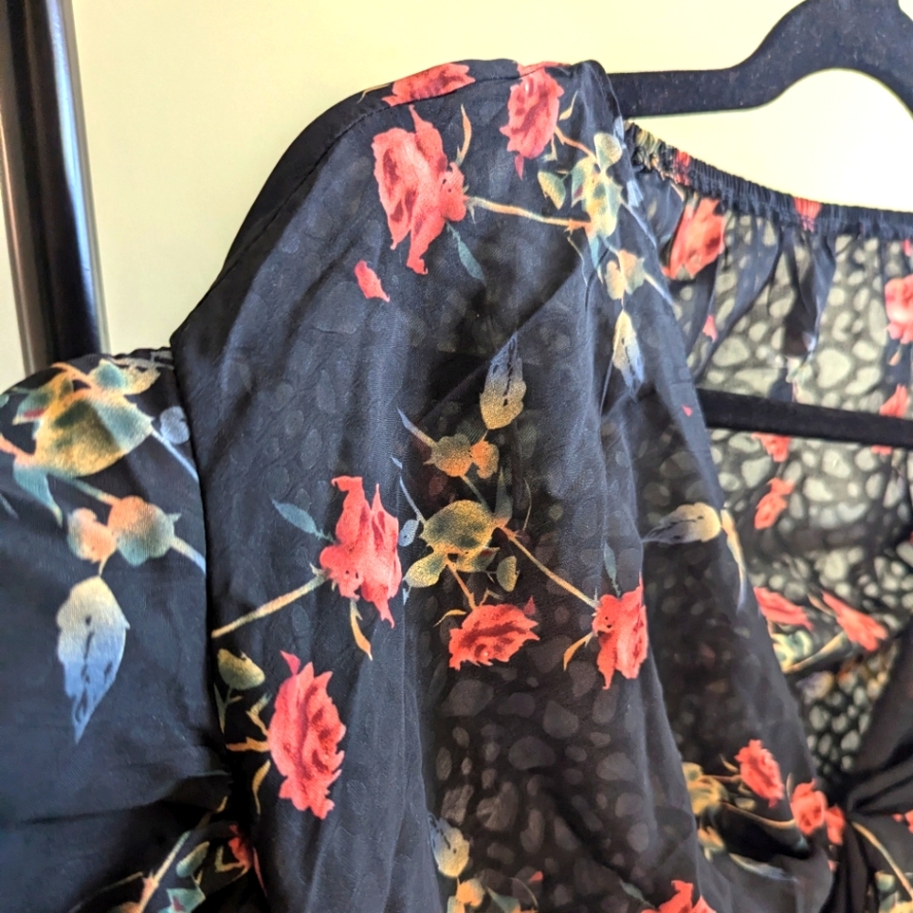 🎀 Couture 🎀 black floral blouse and black ruffled mini skirt set - Picture 6 of 16